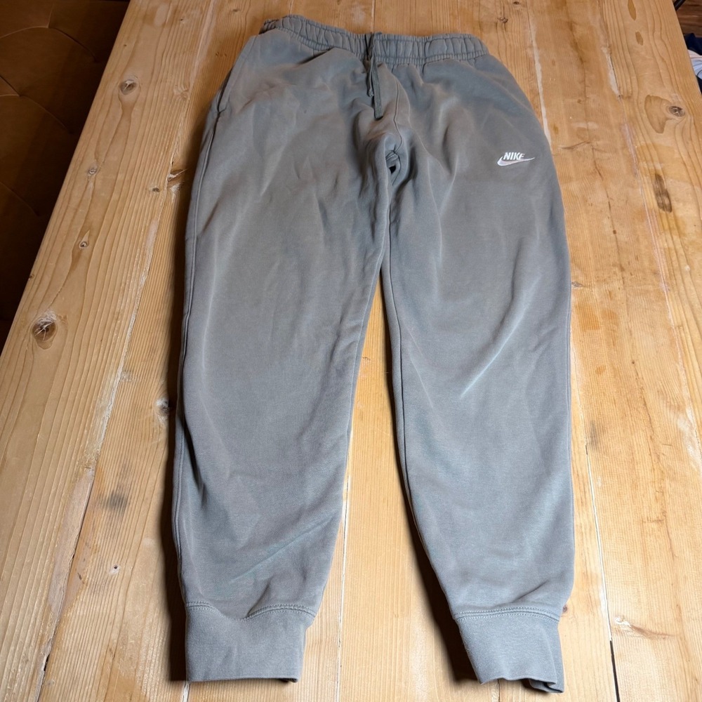 Nike Mens Sportswear Club Fleece Joggers Sage Green Sweatpants Medium BV2671-386